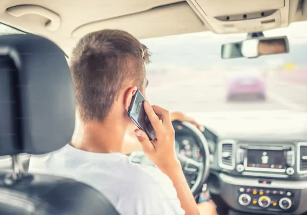 5 Most Common Causes of Distracted Driving